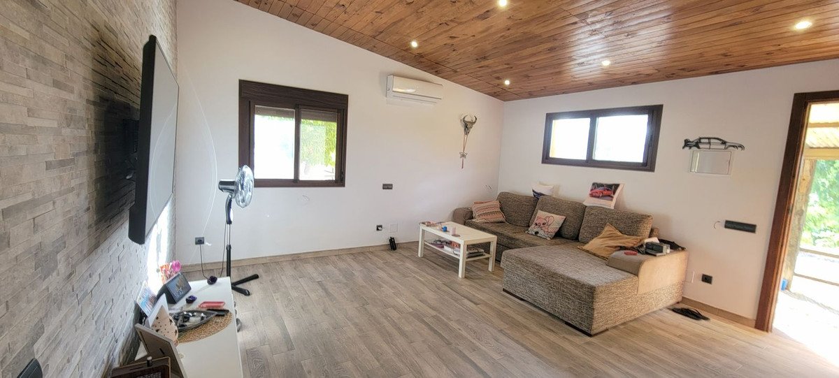 14 Bed Finca - Cortijo in Pizarra
