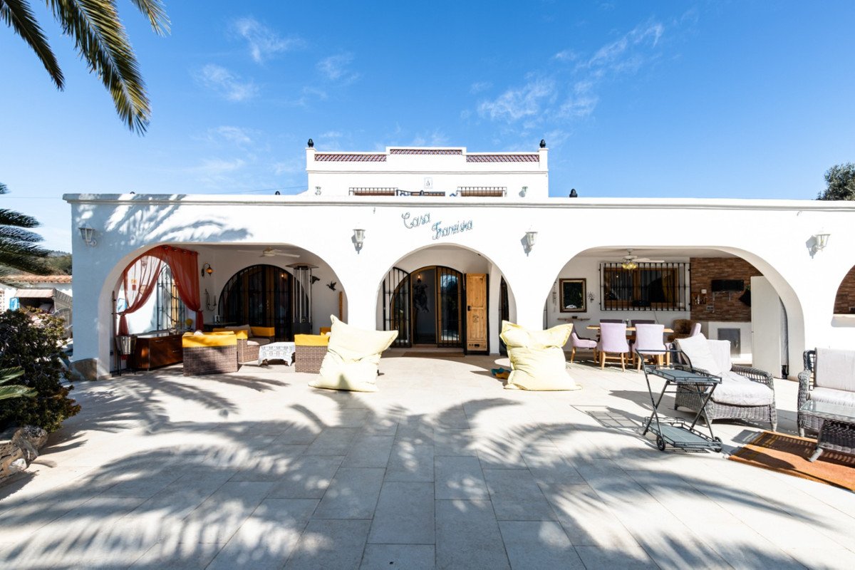 3 Bed Finca - Cortijo in Canor