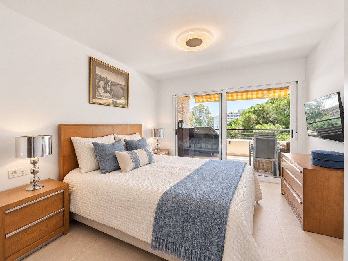 4 Bed Penthouse Duplex in Guadalmina Alta