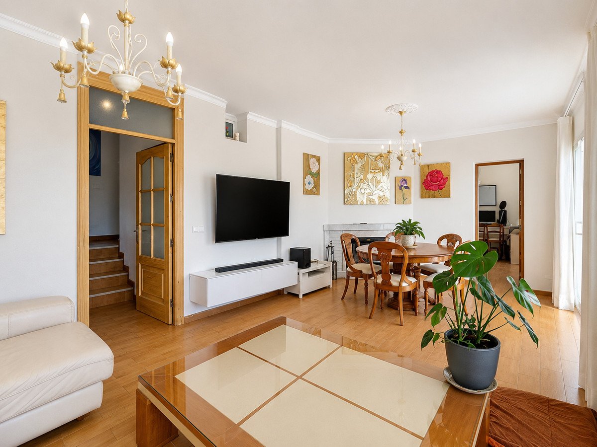 4 Bed Detached Villa in Estepona