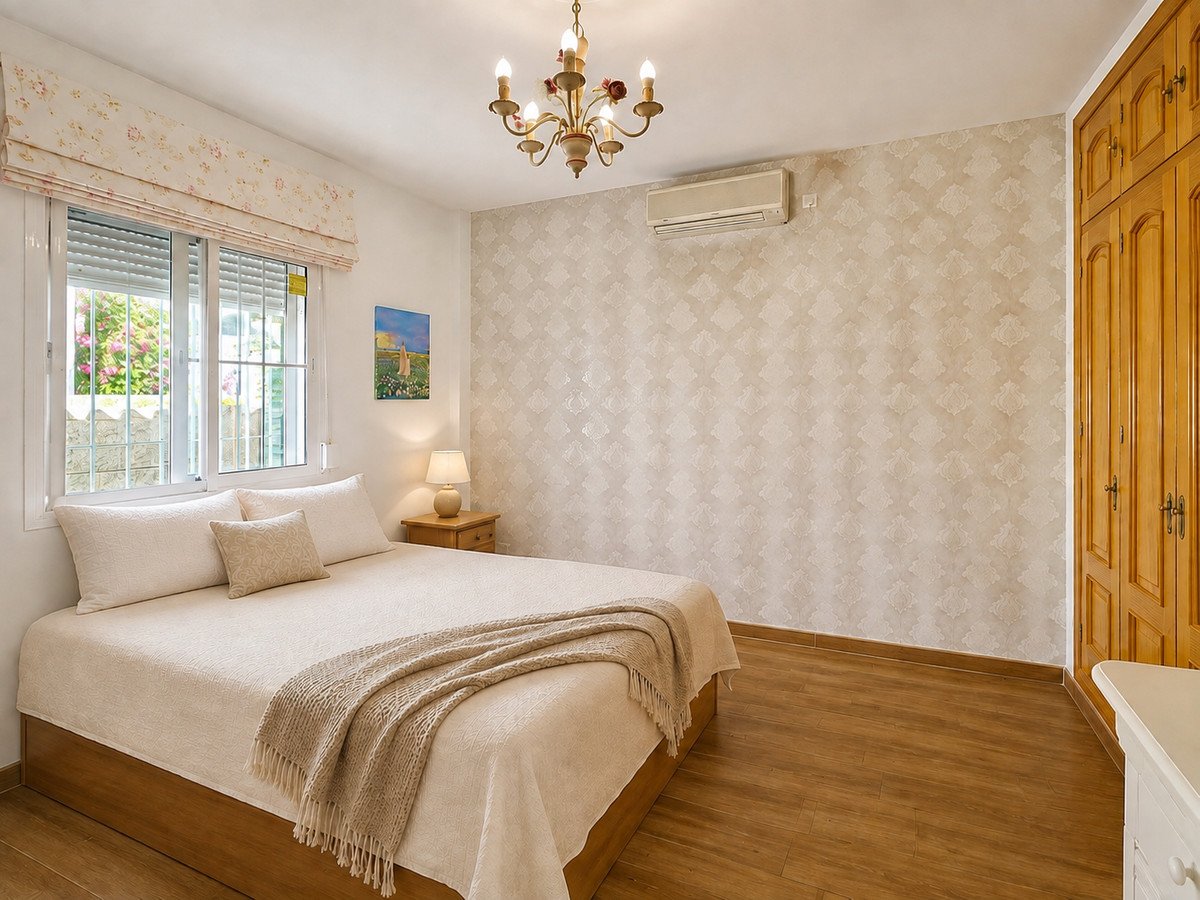4 Bed Detached Villa in Estepona