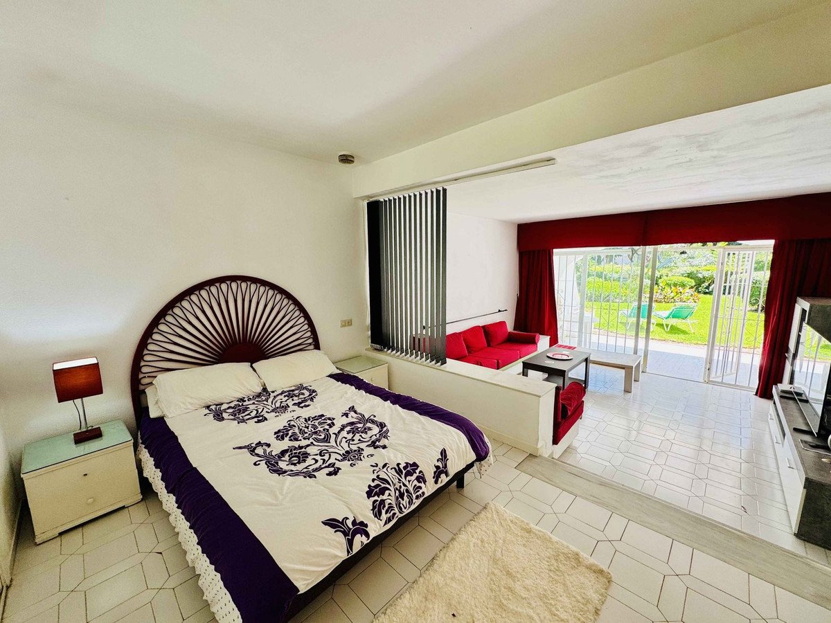 Ground Floor Studio in Miraflores