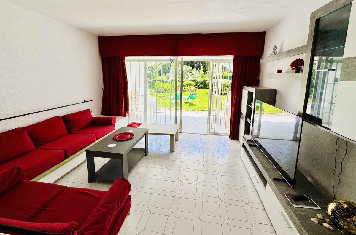 Ground Floor Studio in Miraflores