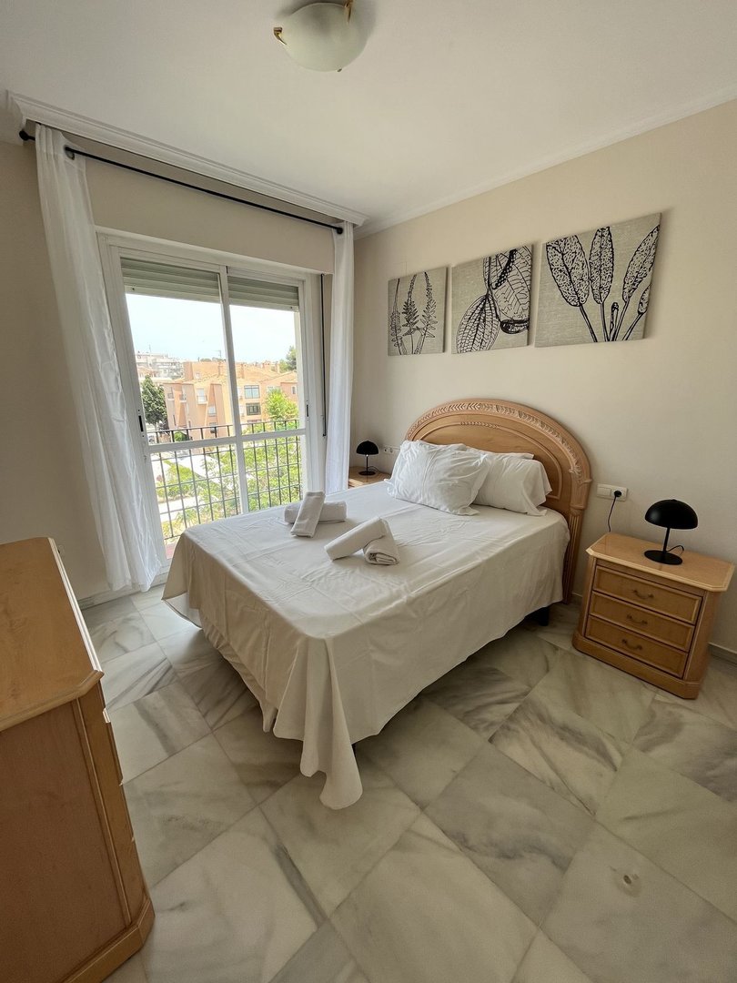 1 Bed Middle Floor Apartment in Nueva Andalucía