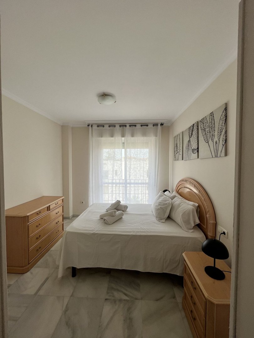 1 Bed Middle Floor Apartment in Nueva Andalucía
