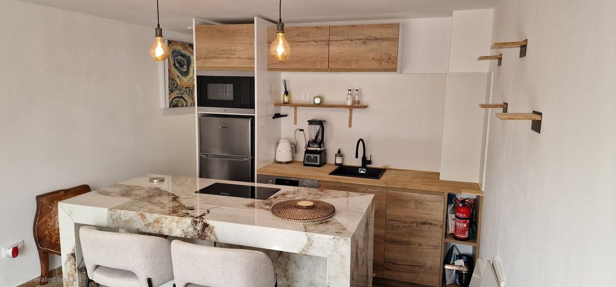 1 Bed Middle Floor Apartment in La Duquesa