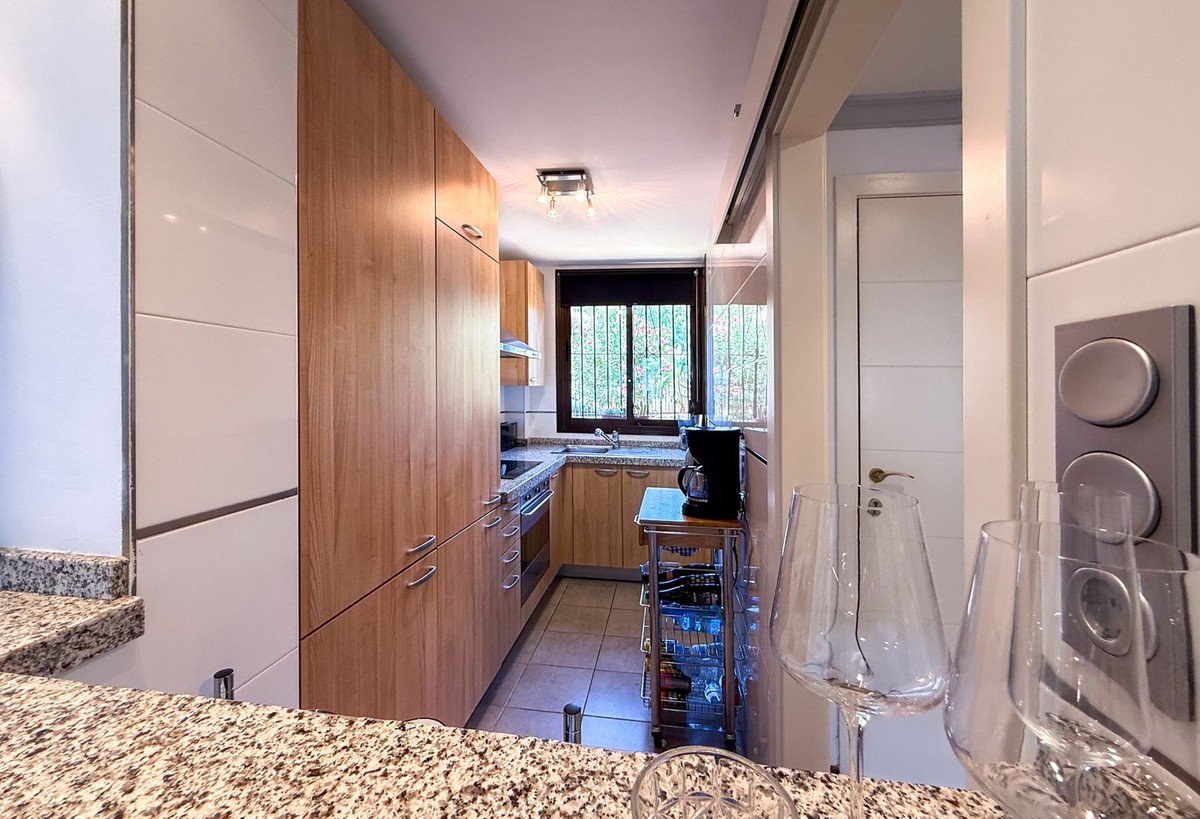 2 Bed Middle Floor Apartment in La Cala de Mijas