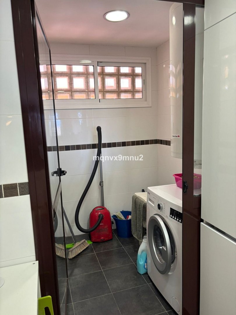 2 Bed Middle Floor Apartment in La Cala de Mijas