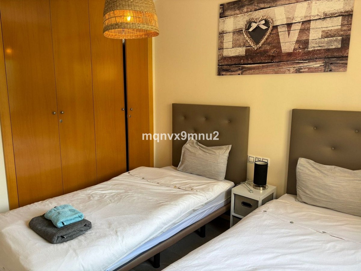 2 Bed Middle Floor Apartment in La Cala de Mijas