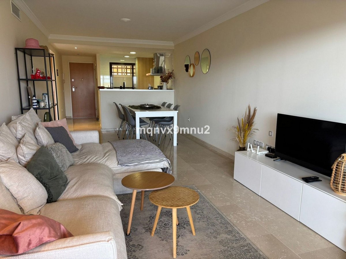 2 Bed Middle Floor Apartment in La Cala de Mijas