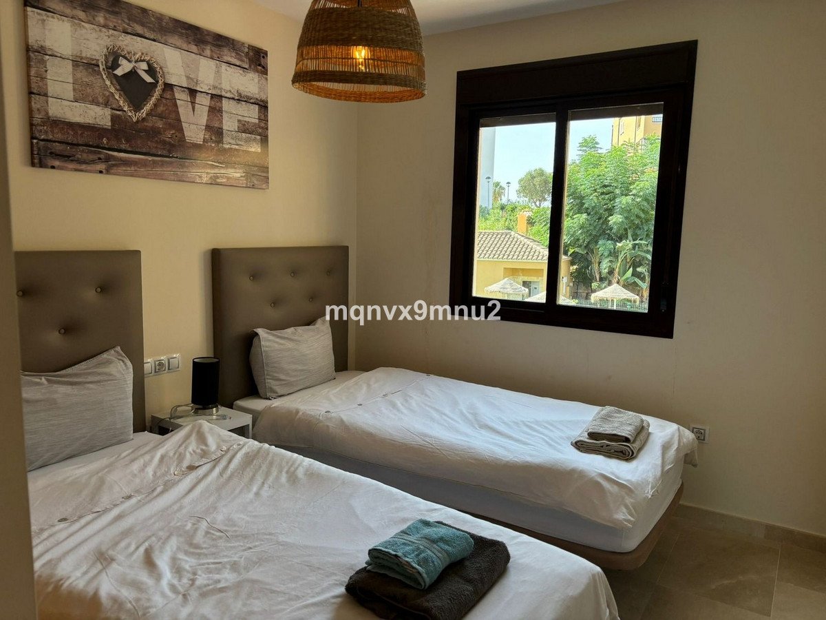 2 Bed Middle Floor Apartment in La Cala de Mijas