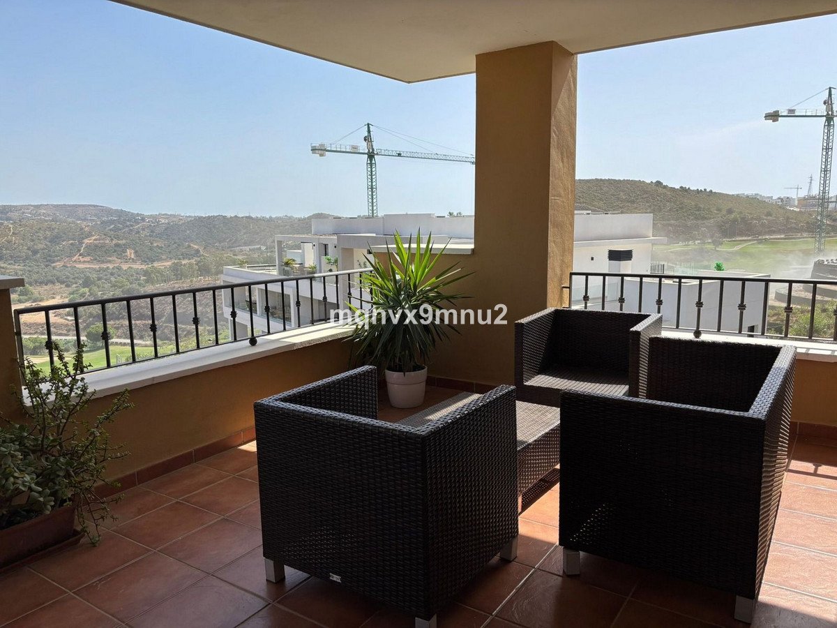 2 Bed Middle Floor Apartment in La Cala de Mijas