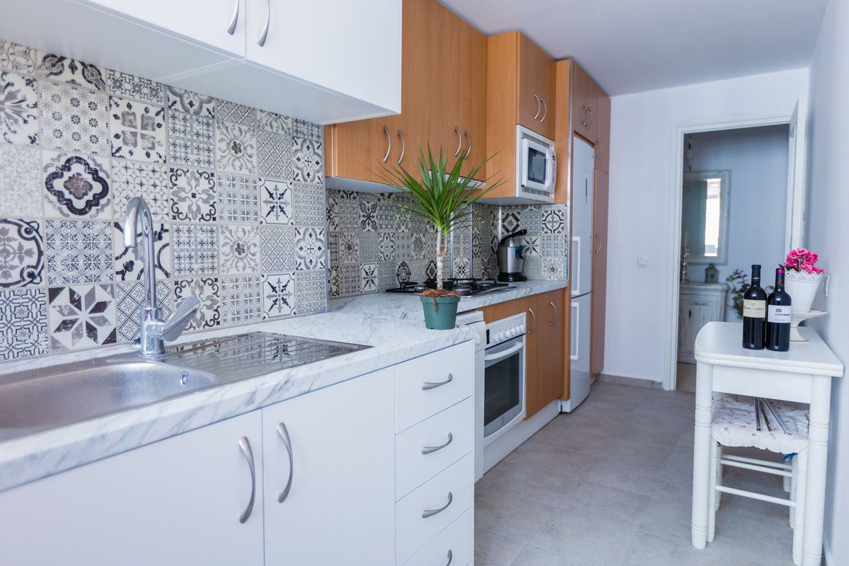 3 Bed Middle Floor Apartment in Fuengirola