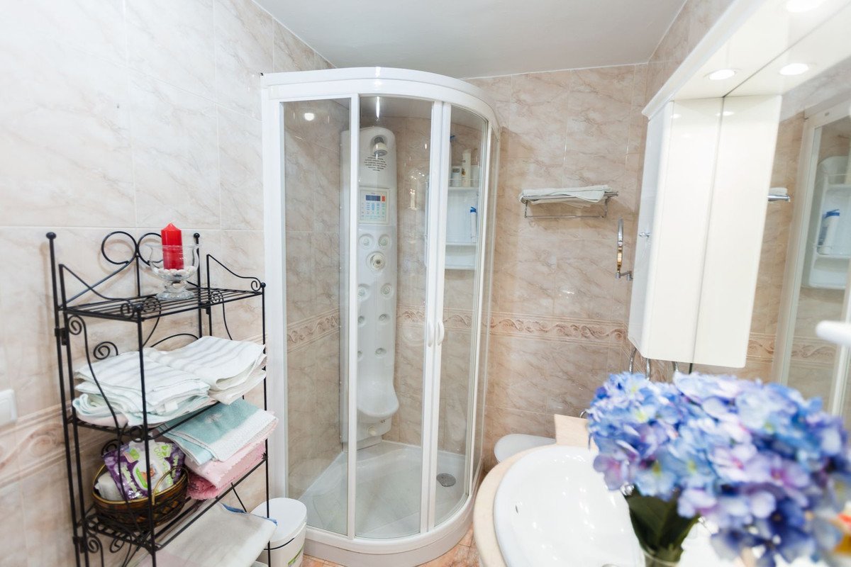 3 Bed Middle Floor Apartment in Fuengirola