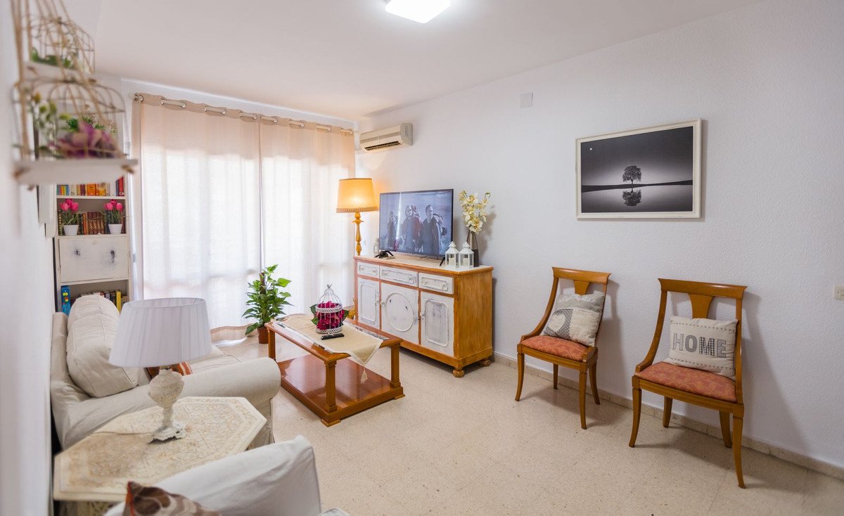 3 Bed Middle Floor Apartment in Fuengirola