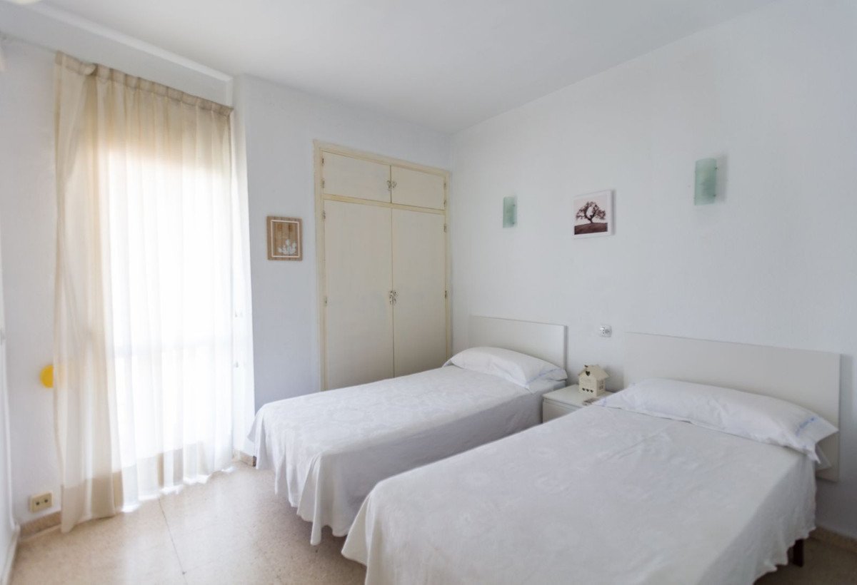 3 Bed Middle Floor Apartment in Fuengirola