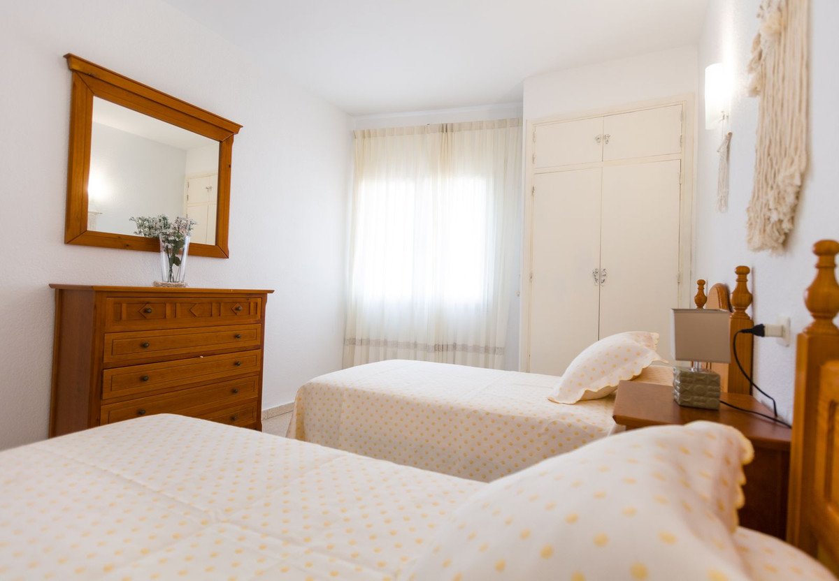 3 Bed Middle Floor Apartment in Fuengirola