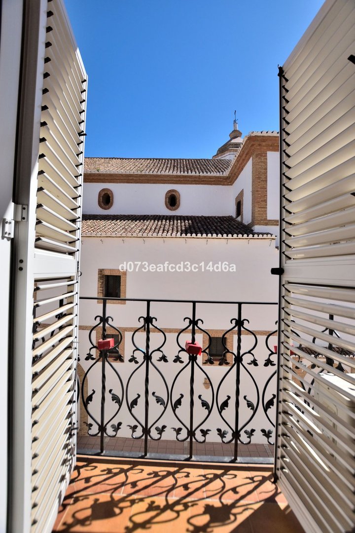 3 Bed Middle Floor Apartment in Ronda