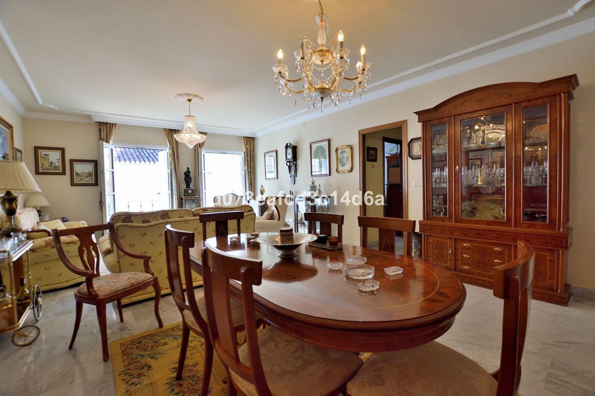 3 Bed Middle Floor Apartment in Ronda