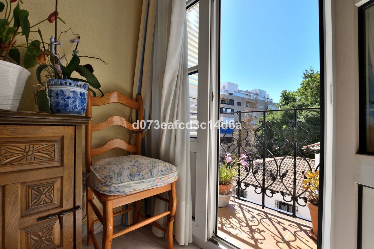 3 Bed Middle Floor Apartment in Ronda