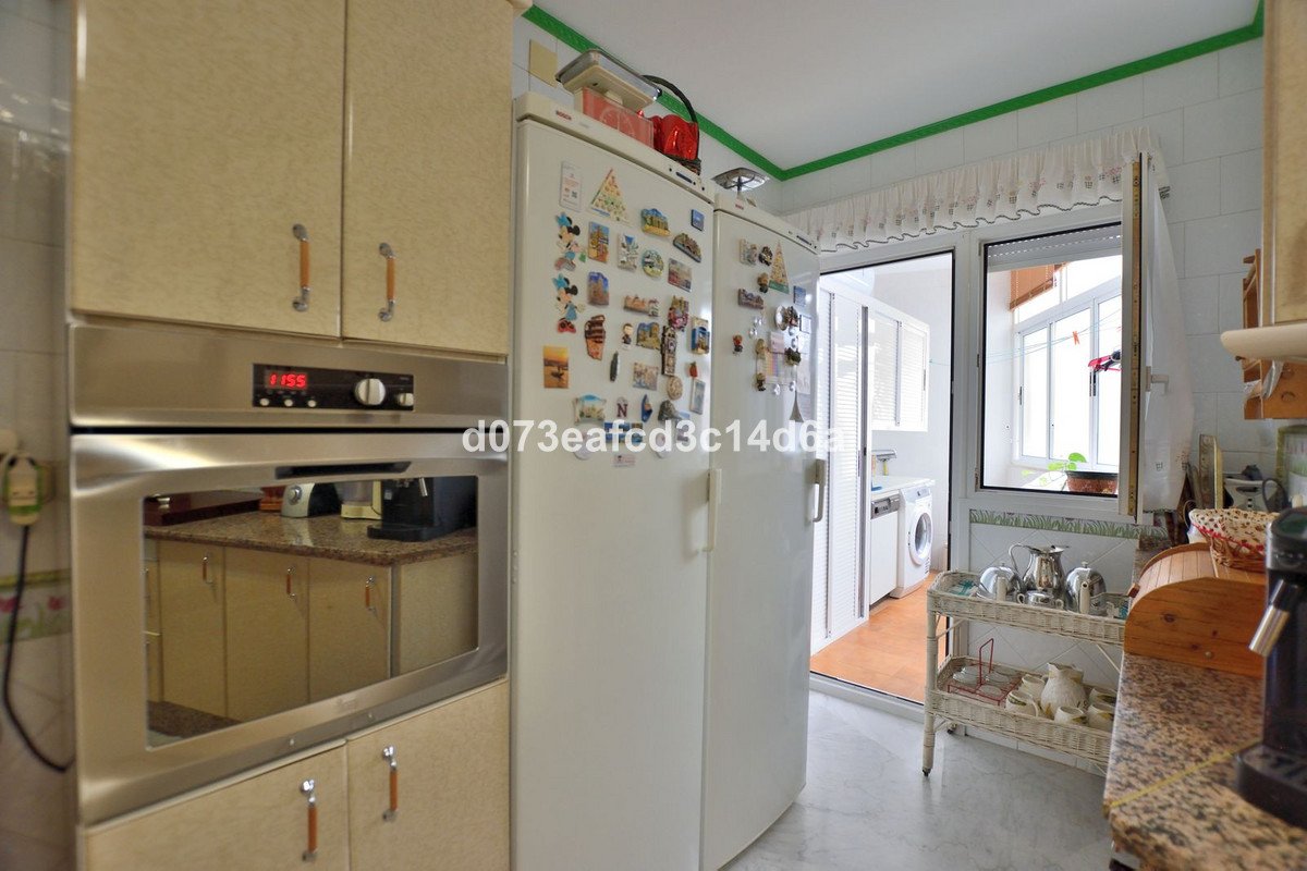 3 Bed Middle Floor Apartment in Ronda