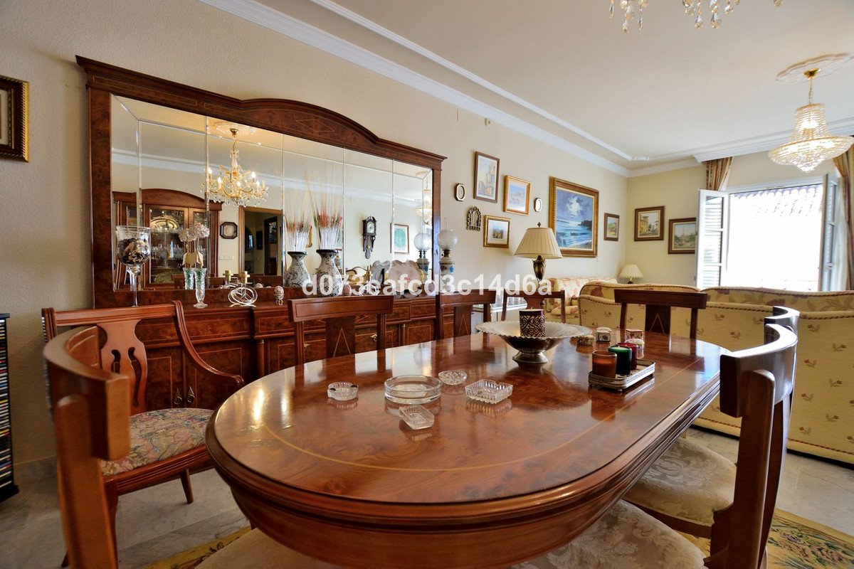 3 Bed Middle Floor Apartment in Ronda