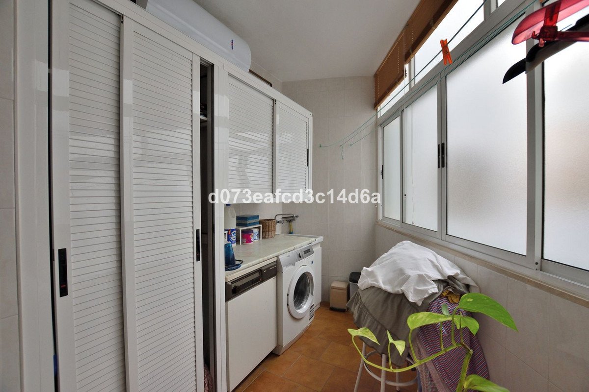 3 Bed Middle Floor Apartment in Ronda