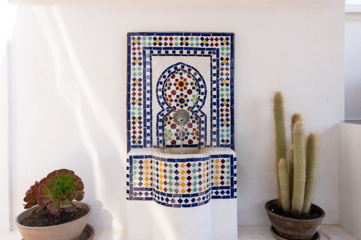 2 Bed Semi-Detached House in Estepona