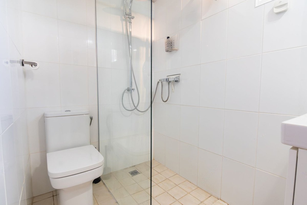 2 Bed Semi-Detached House in Estepona