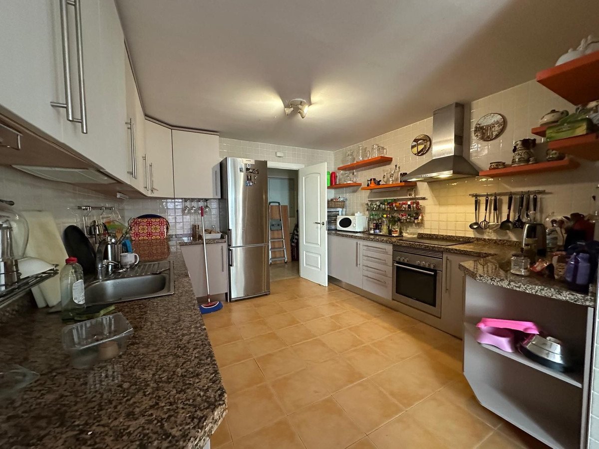 2 Bed Middle Floor Apartment in La Alcaidesa