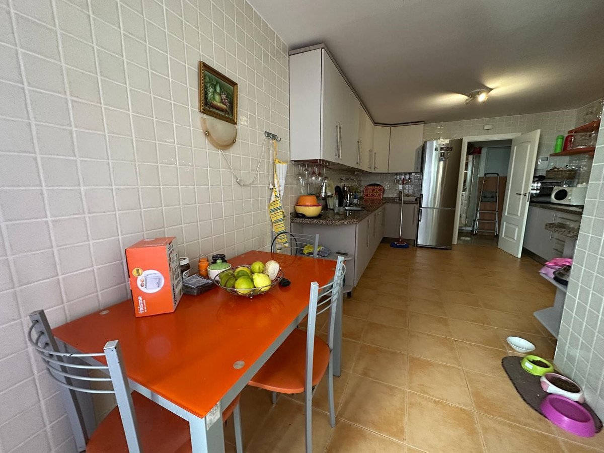 2 Bed Middle Floor Apartment in La Alcaidesa