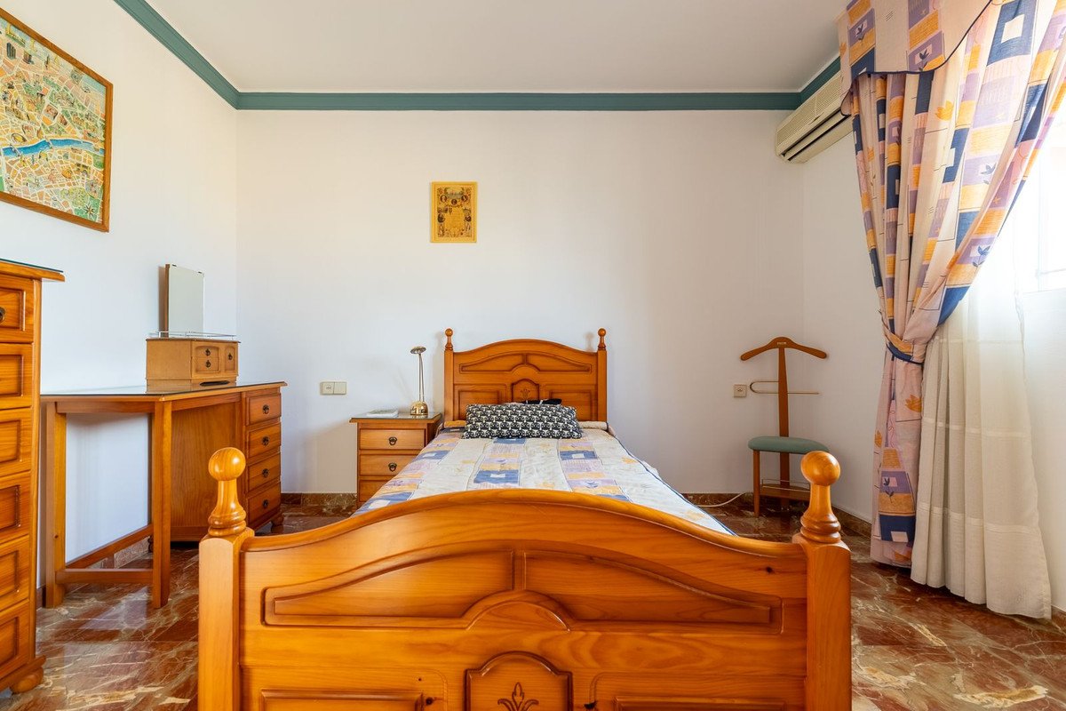 7 Bed Detached Villa in Alhaurín de la Torre
