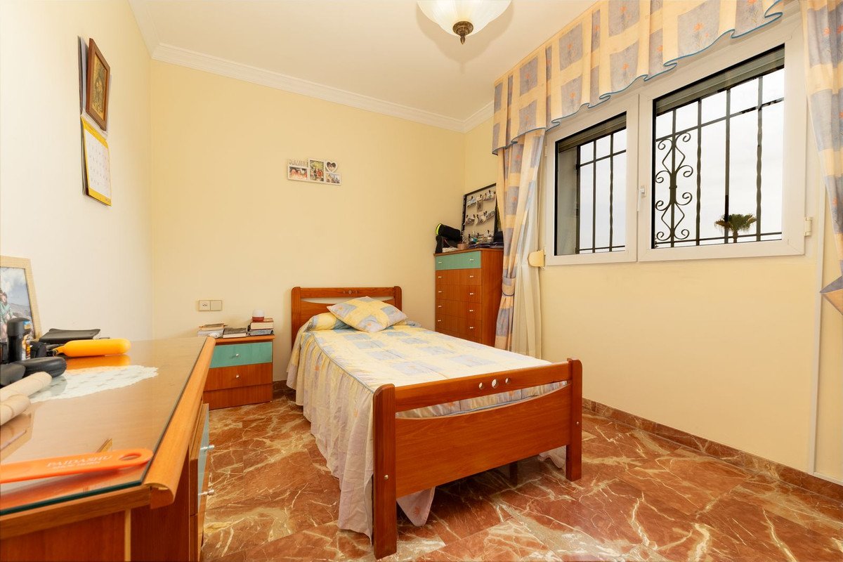 7 Bed Detached Villa in Alhaurín de la Torre