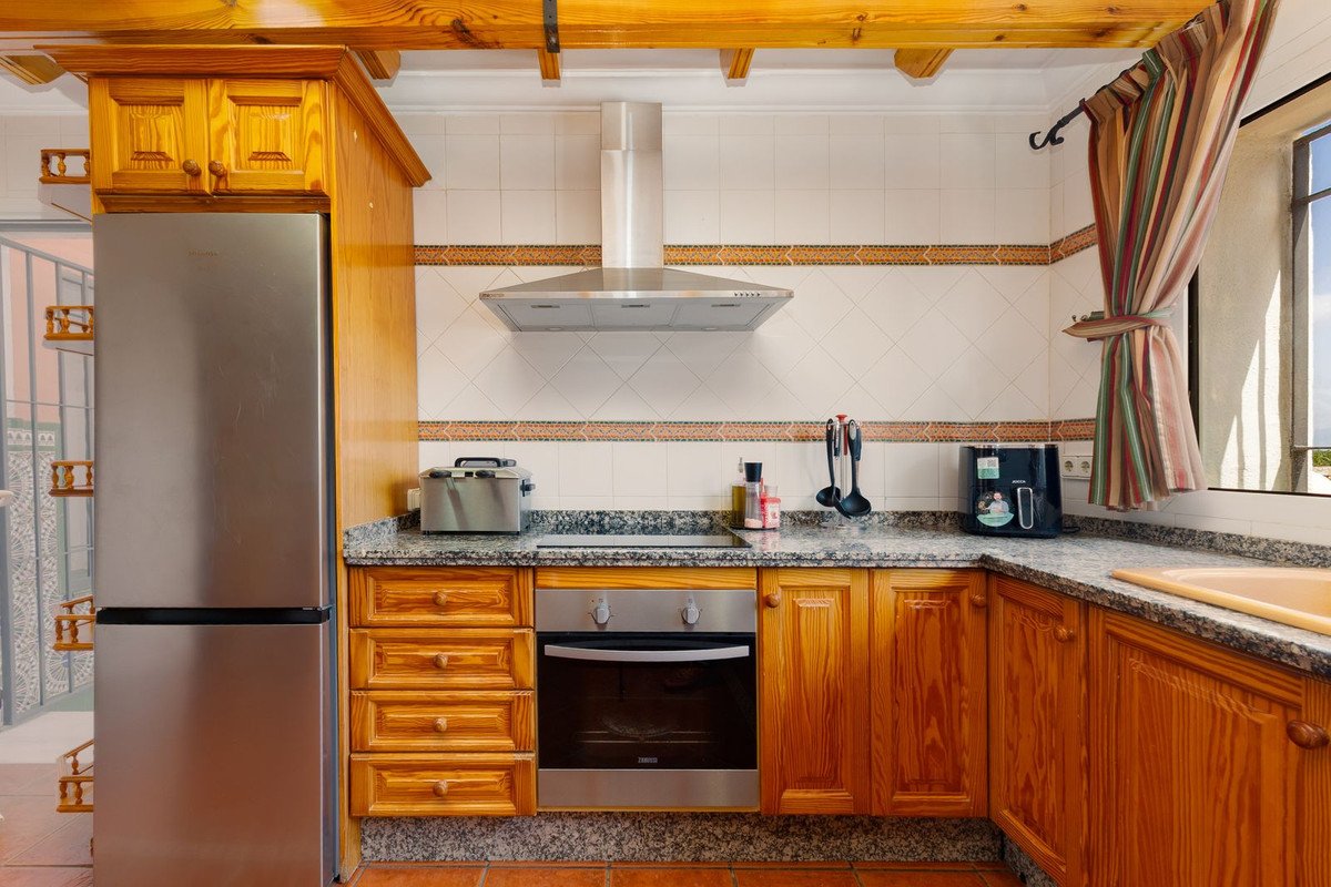 7 Bed Detached Villa in Alhaurín de la Torre