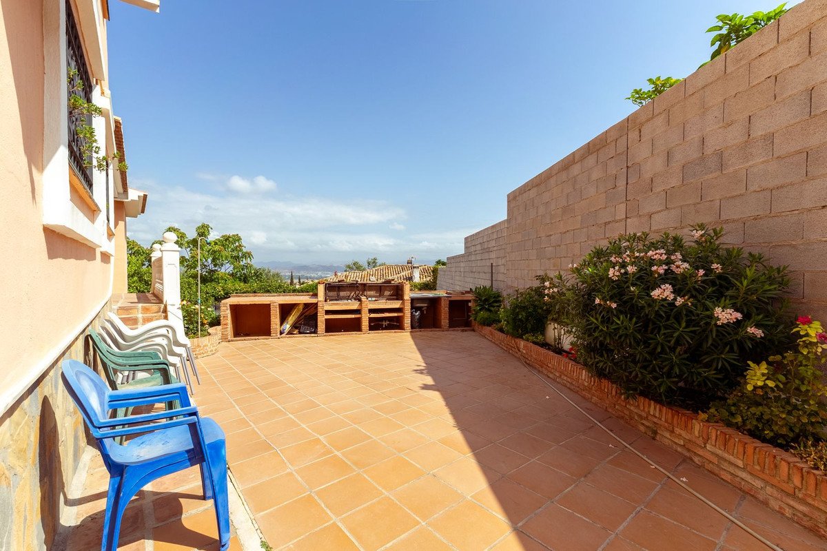 7 Bed Detached Villa in Alhaurín de la Torre