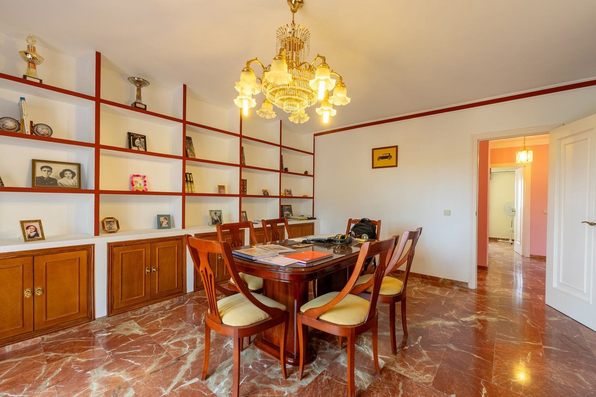 7 Bed Detached Villa in Alhaurín de la Torre