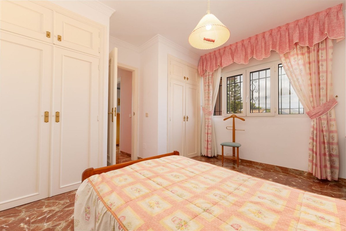 7 Bed Detached Villa in Alhaurín de la Torre