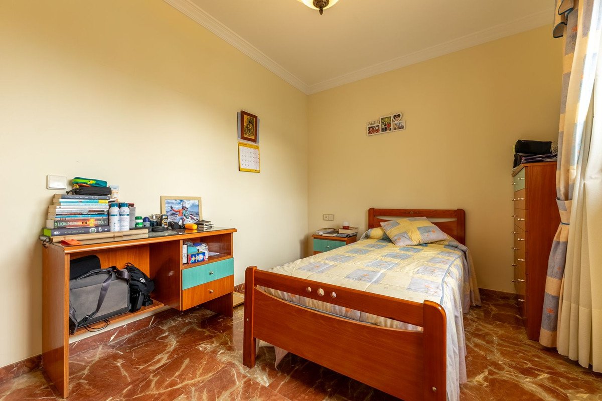 7 Bed Detached Villa in Alhaurín de la Torre
