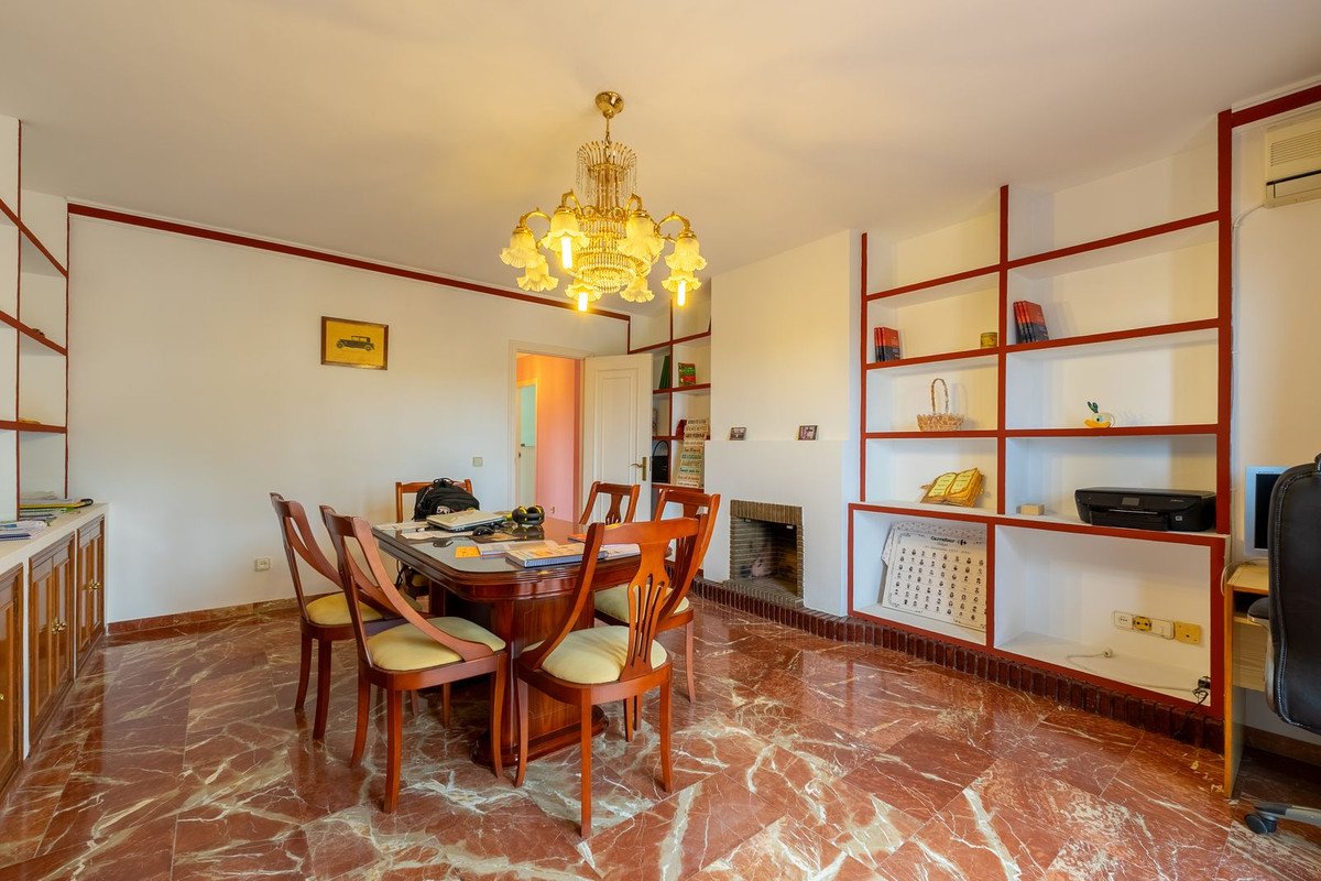7 Bed Detached Villa in Alhaurín de la Torre
