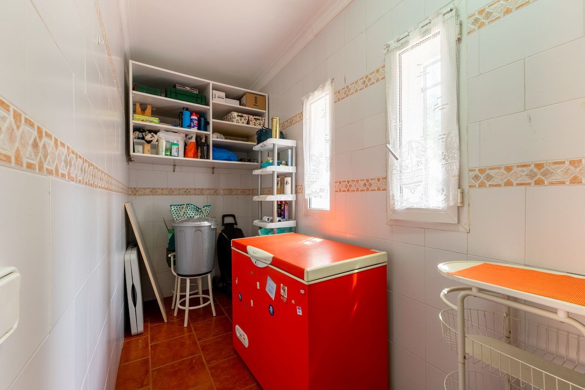 7 Bed Detached Villa in Alhaurín de la Torre