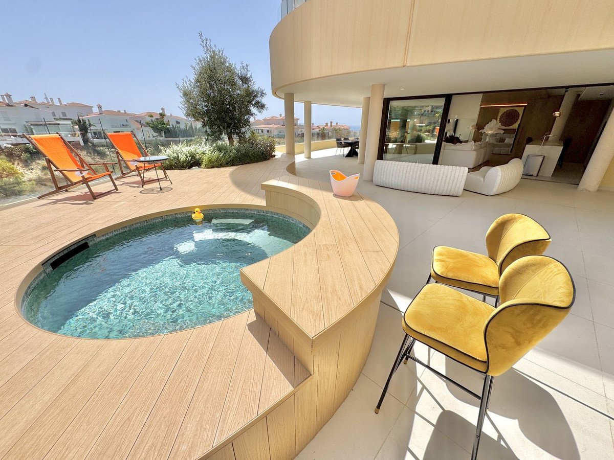 3 Bed Ground Floor Apartment in Benalmadena Costa
