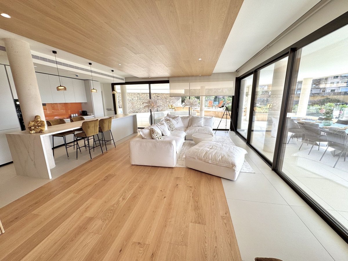 3 Bed Ground Floor Apartment in Benalmadena Costa