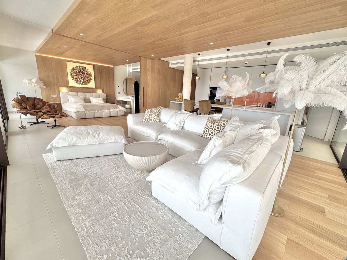 3 Bed Ground Floor Apartment in Benalmadena Costa
