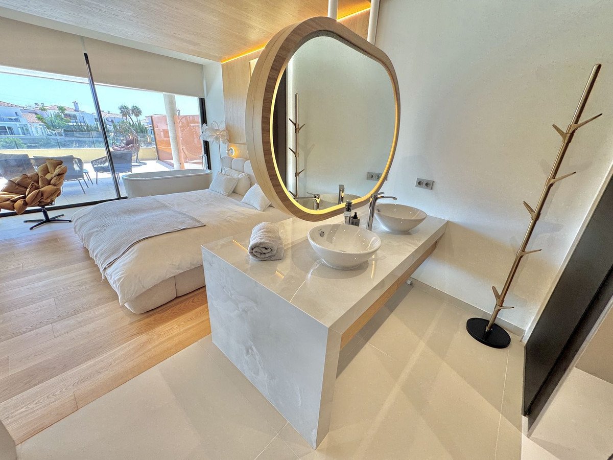 3 Bed Ground Floor Apartment in Benalmadena Costa