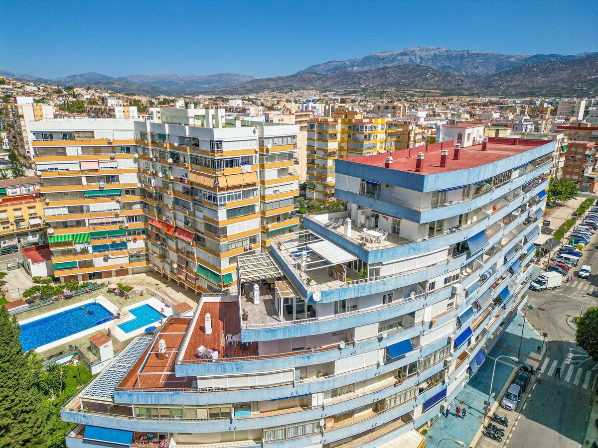 3 Bed Top Floor Apartment in Torre del Mar