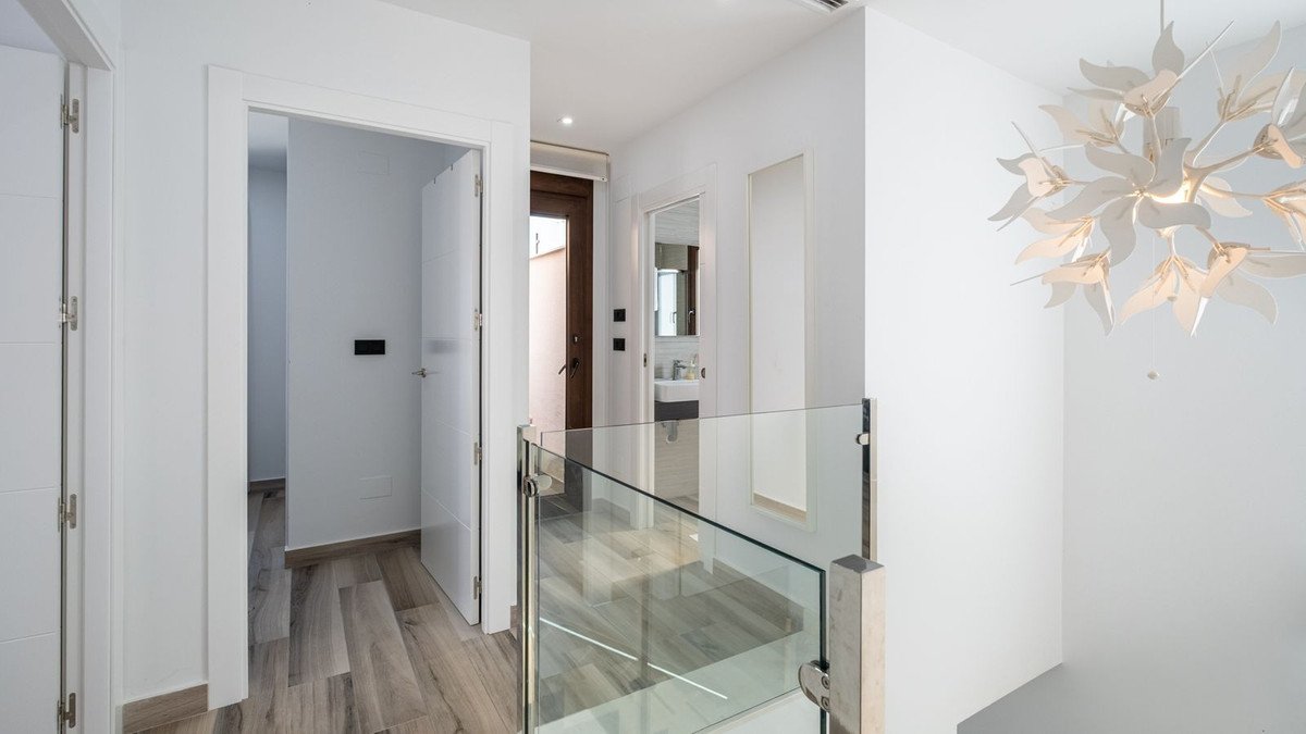 3 Bed Detached Villa in Los Balcones