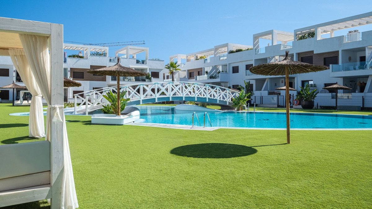 3 Bed Detached Villa in Los Balcones