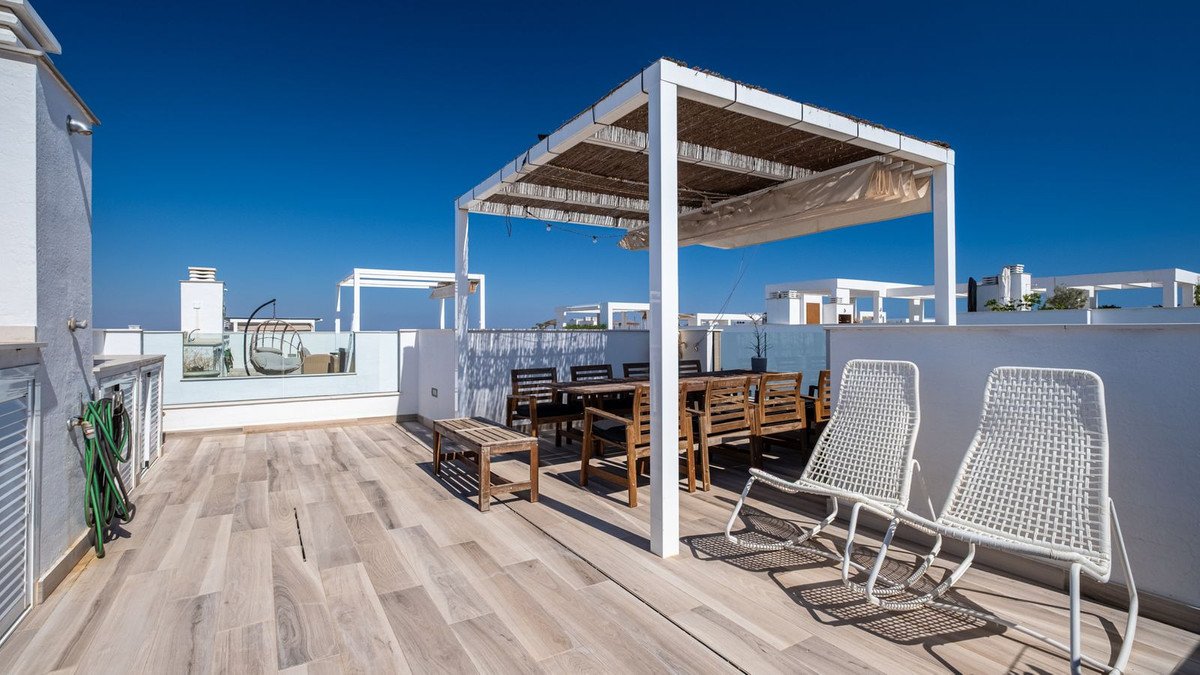 3 Bed Detached Villa in Los Balcones