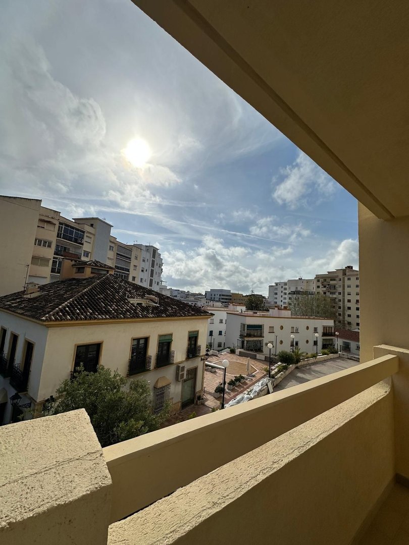 3 Bed Middle Floor Apartment in Marbella