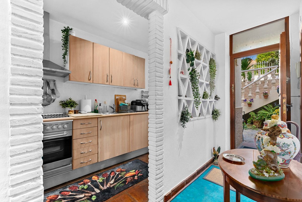 5 Bed Townhouse in Estepona